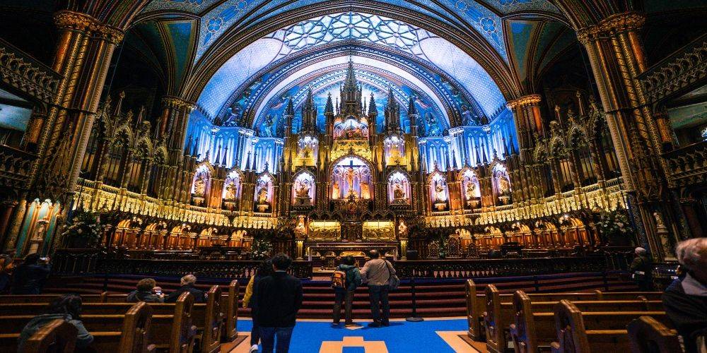 https://res.cloudinary.com/see-sight-tours/image/upload/v1679580473/strapi/6_Notre_Dame_Basilica_Montreal_208a75e6fd.jpg