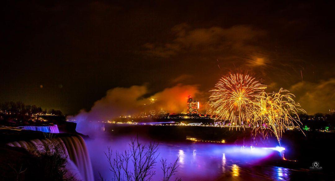 Niagara Falls Fireworks Summer Series Dazzling Pyrotechnics