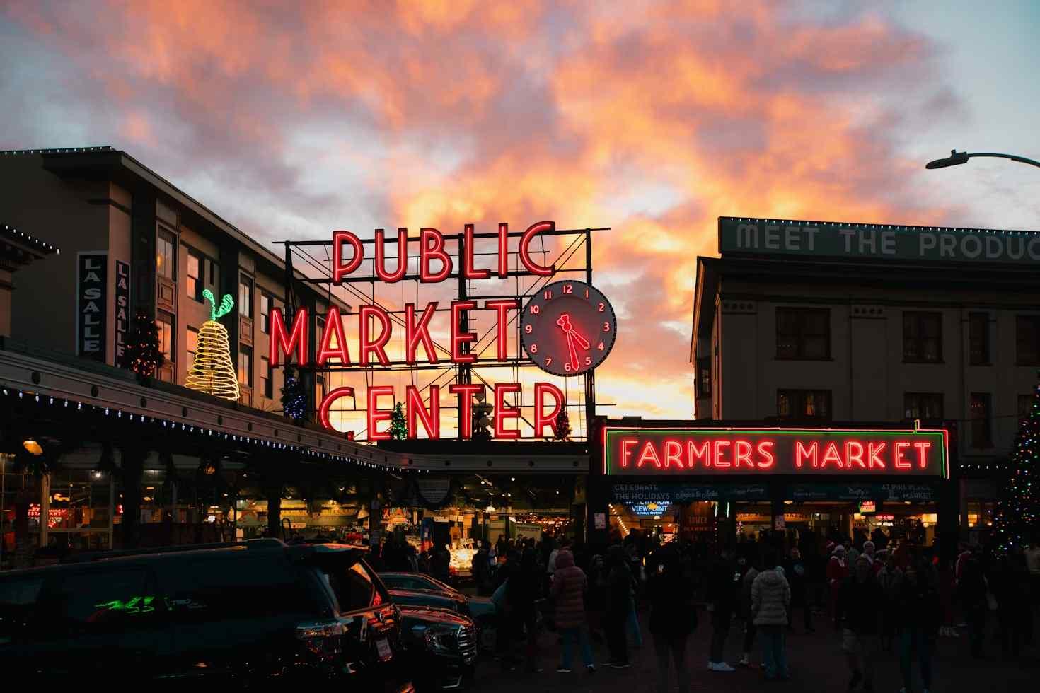 Visiting Seattle at Night - Tripshepherd
