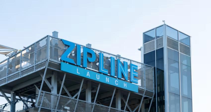 Zipline to the Falls, Canada