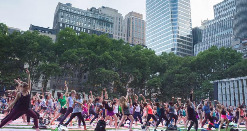 Affordable Yoga in Byrant Park New York